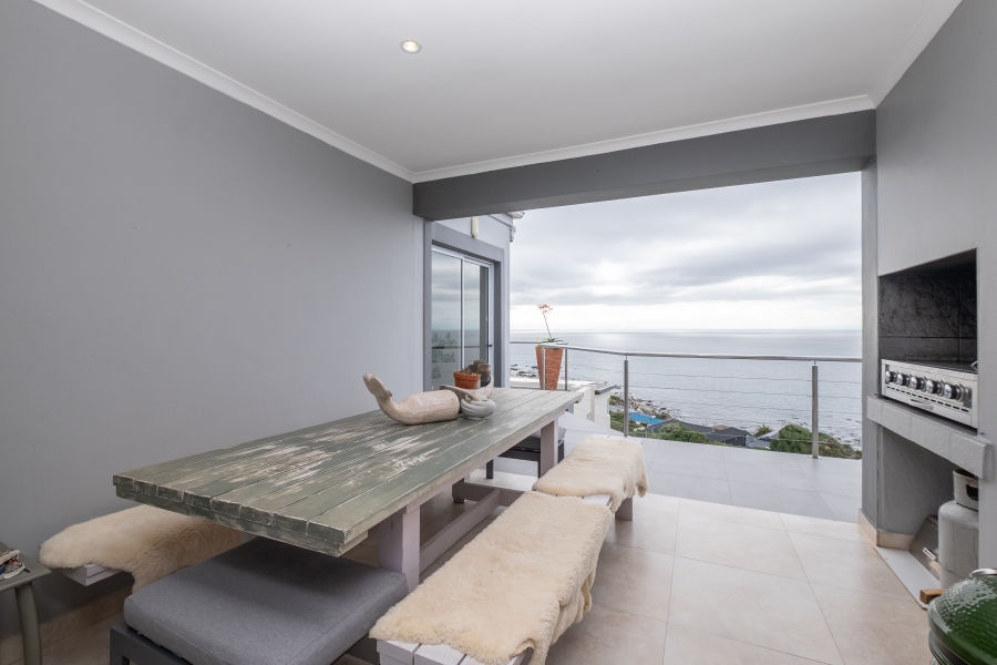 5 Bedroom Property for Sale in Murdock Valley Western Cape